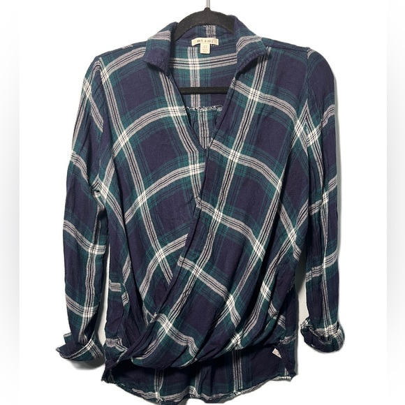 • Plaid Wrap Top Green and Blue - Picture 1 of 14